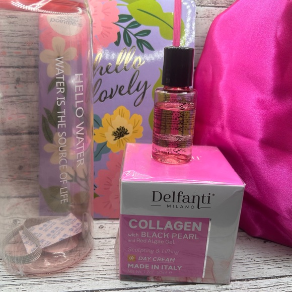 Other - Pink Collagen Bundle with Satin Bag‎